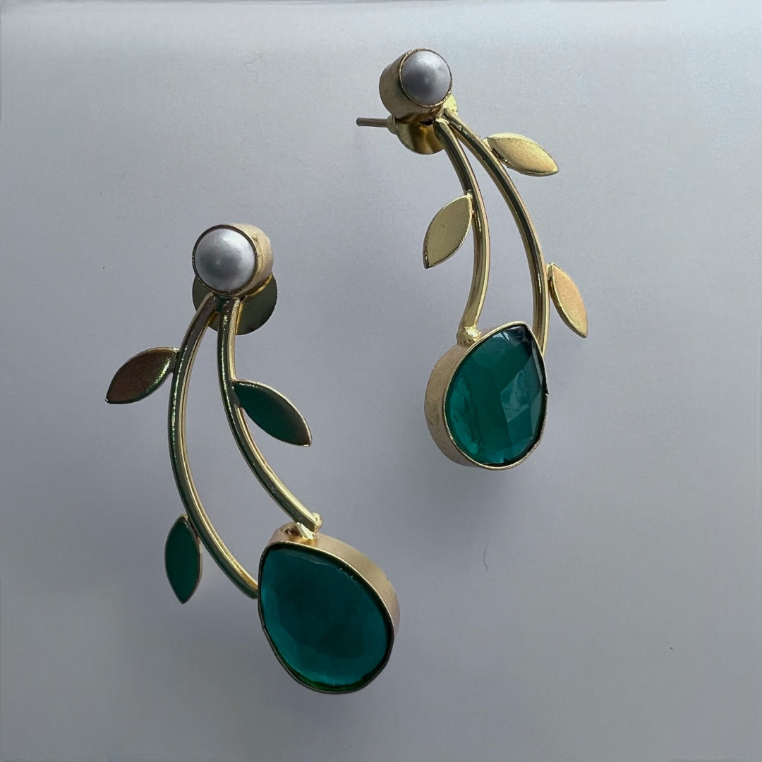 LEAFY PETAL SEMI HANDMADE MONOLISA GOLD WITH PEARL GOLD-TONED EARRINGS ER218