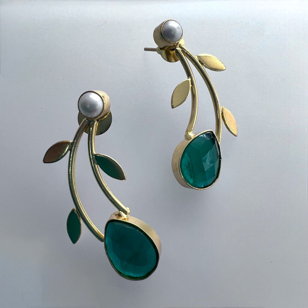 LEAFY PETAL SEMI HANDMADE MONOLISA GOLD WITH PEARL GOLD-TONED EARRINGS ER218