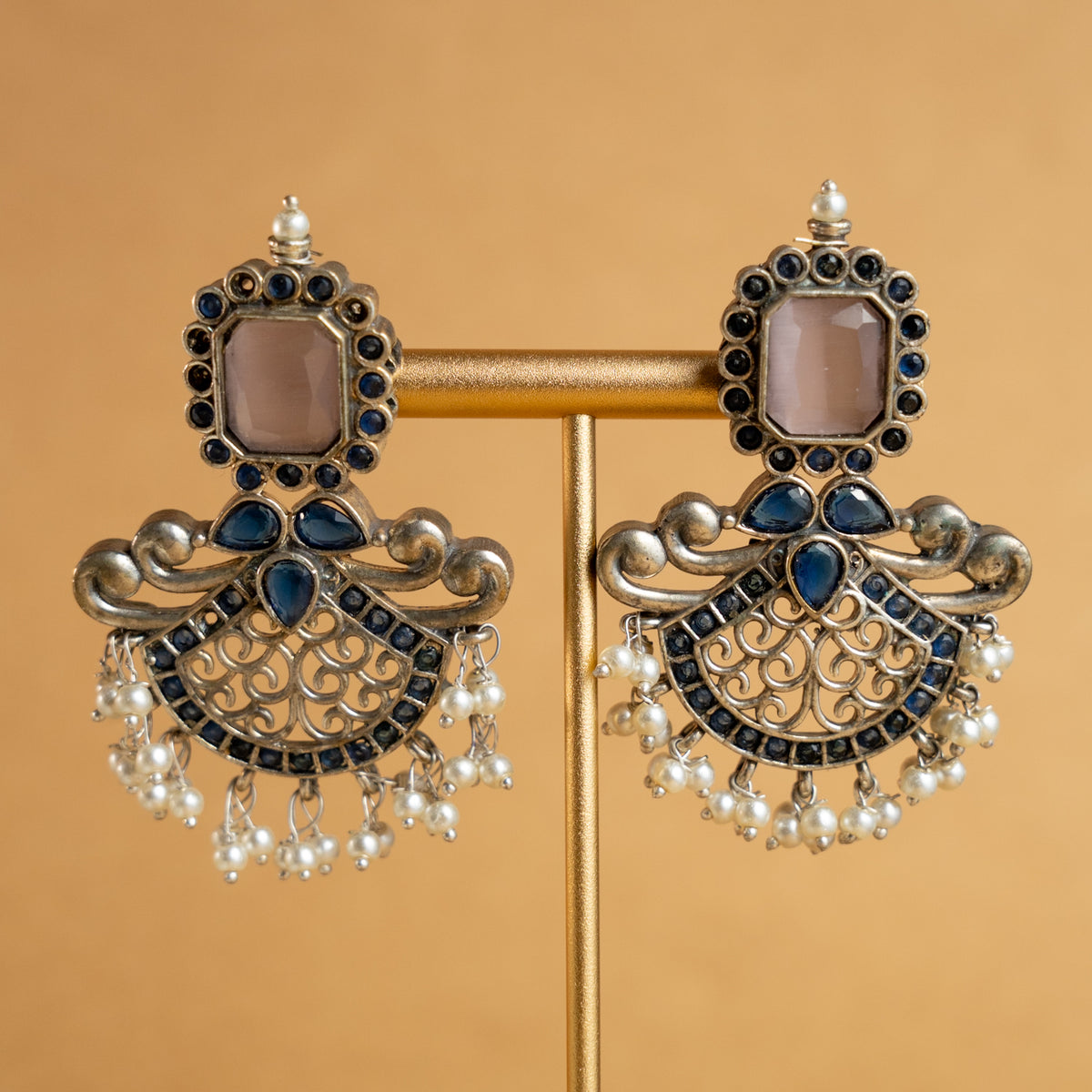 NIMISHA FAUX SILVER PREMIUM SEMI HANDMADE NECKLACE WITH EARRINGS NL126