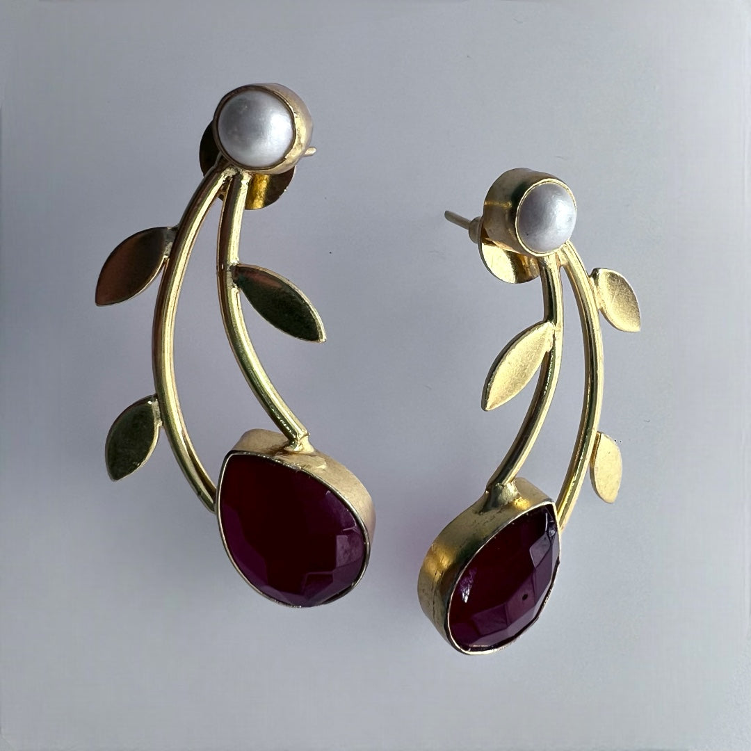 LEAFY PETAL SEMI HANDMADE MONOLISA GOLD WITH PEARL GOLD-TONED EARRINGS ER218