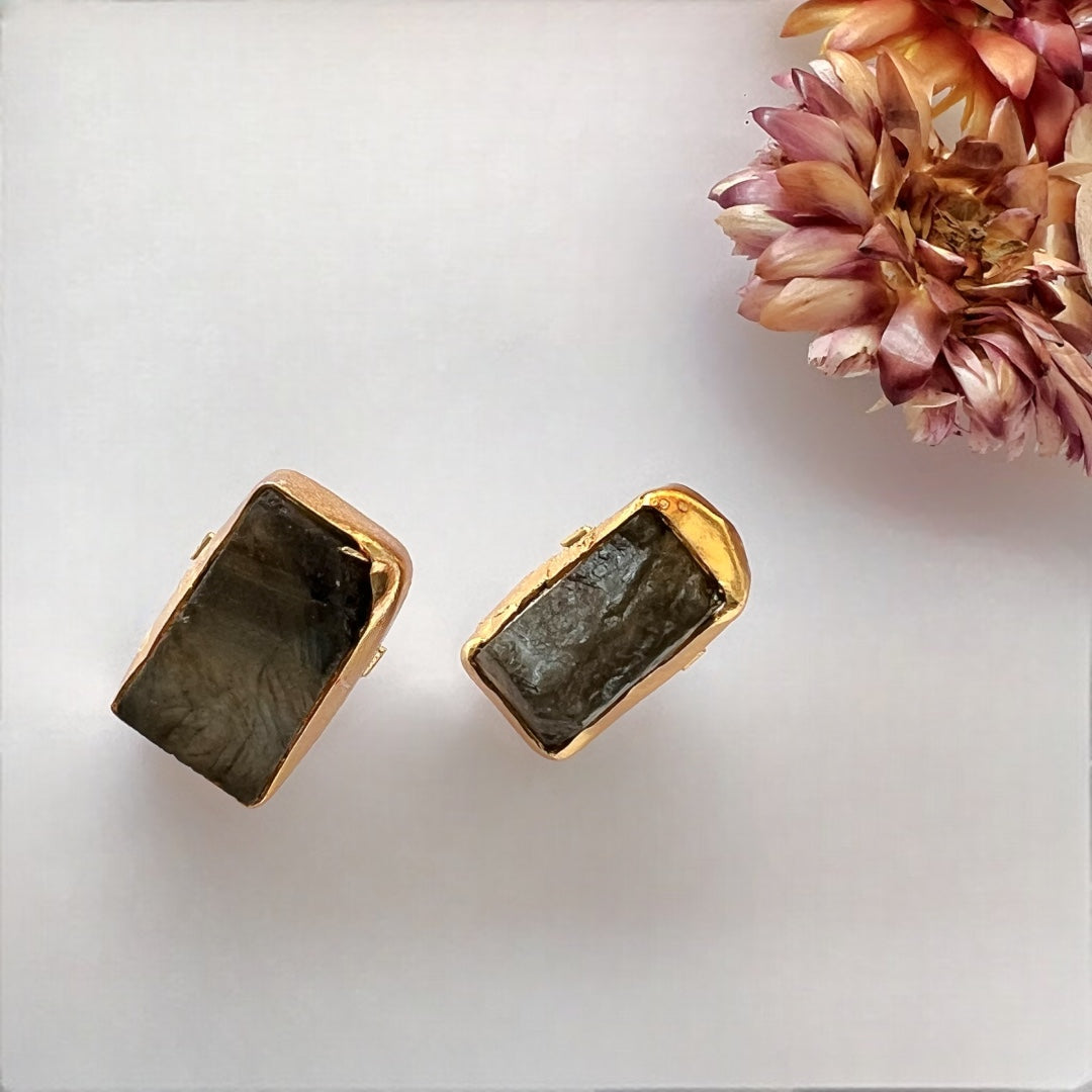 AVA 9 STONE SET HANDMADE HAND HAMMERED RAW STONE NECKPIECE LONG STONE SET WITH EARRING-NL239