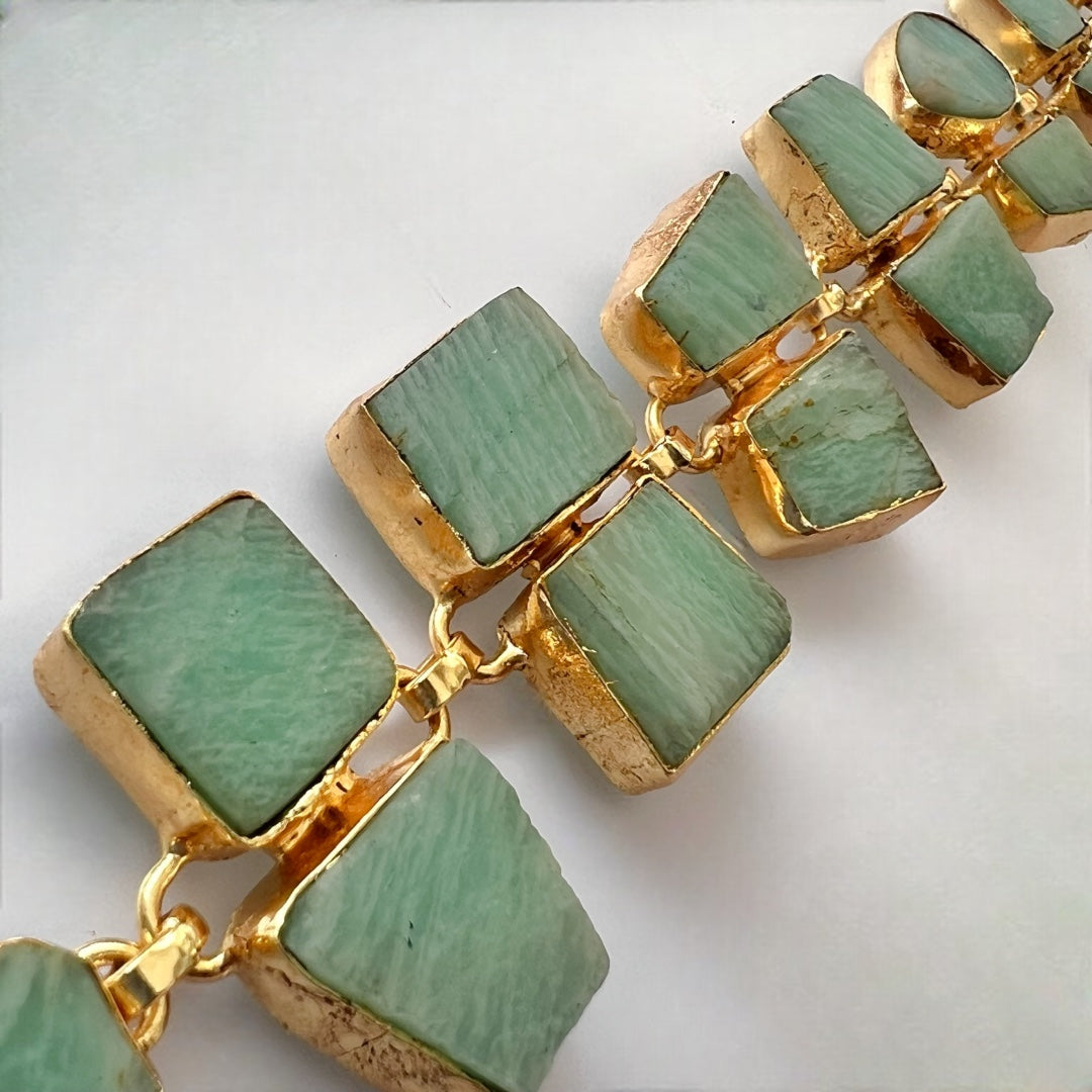 AVA 9 STONE SET HANDMADE HAND HAMMERED RAW STONE NECKPIECE LONG STONE SET WITH EARRING-NL239