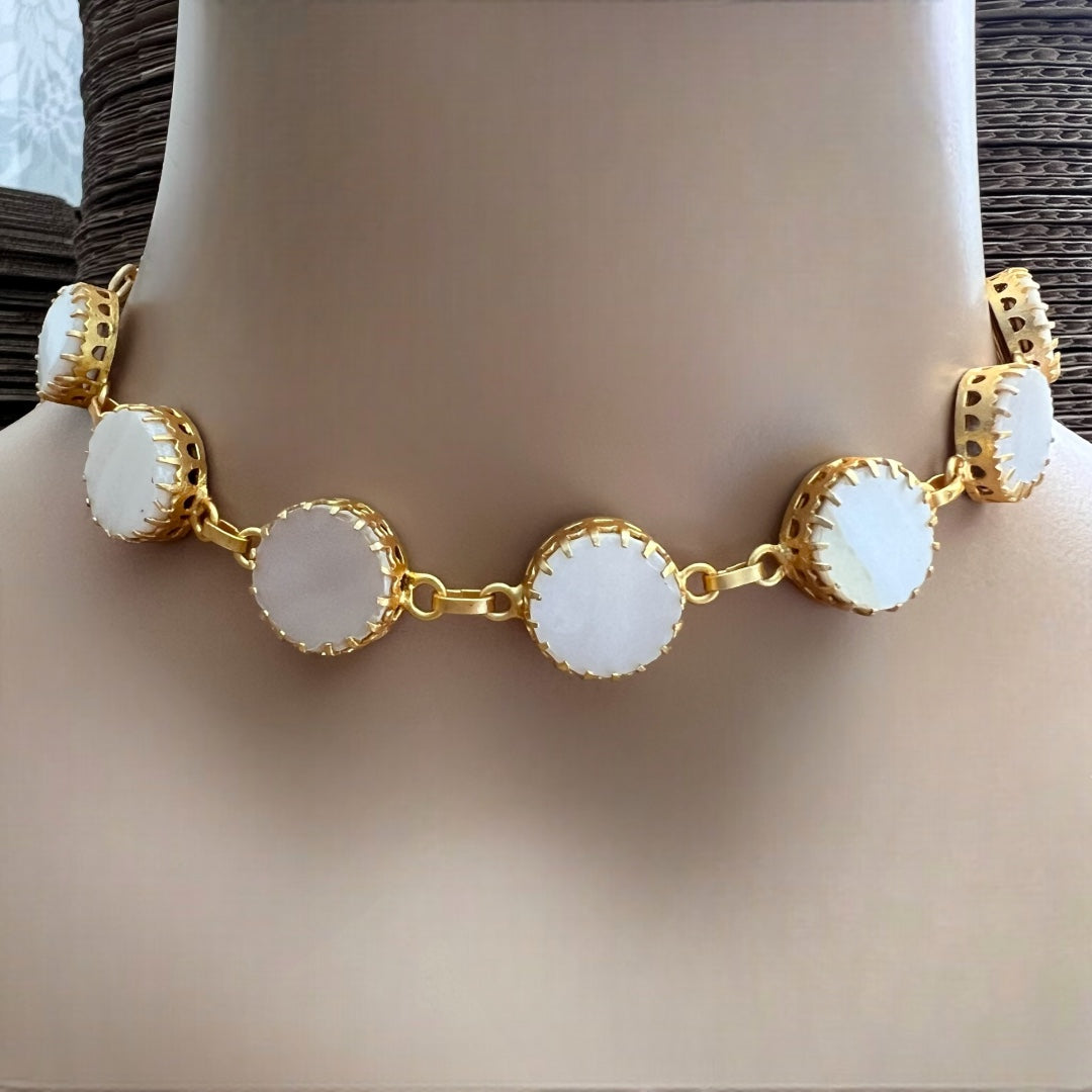 RIMMALA HANDMADE HAND HAMMERED MOP SHELL NECKPIECE SET WITH EARRING NL240