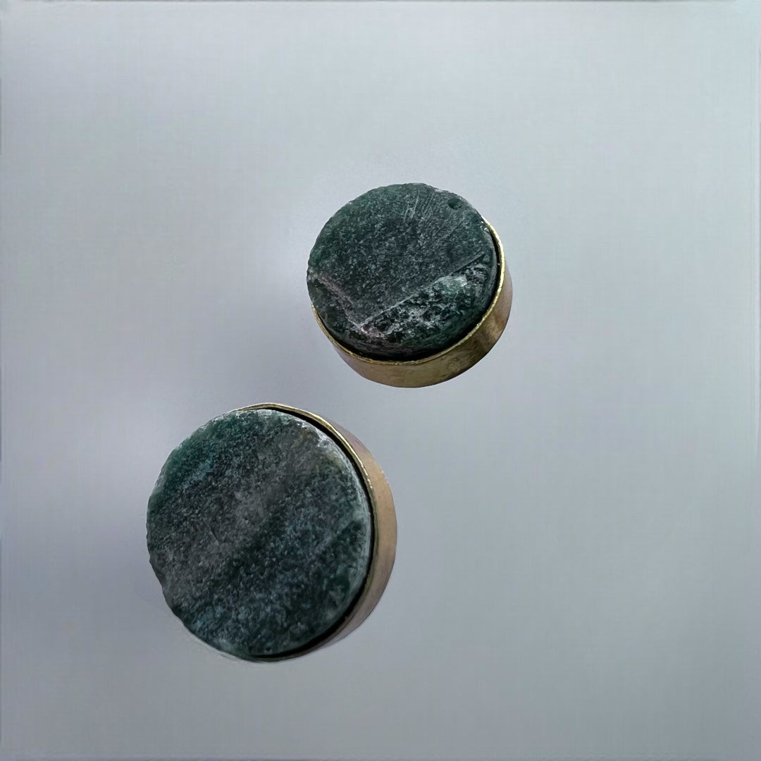 EARTHY ESSENCE RAW STONE NATURAL STONE GOLD TONED STUDS ER220