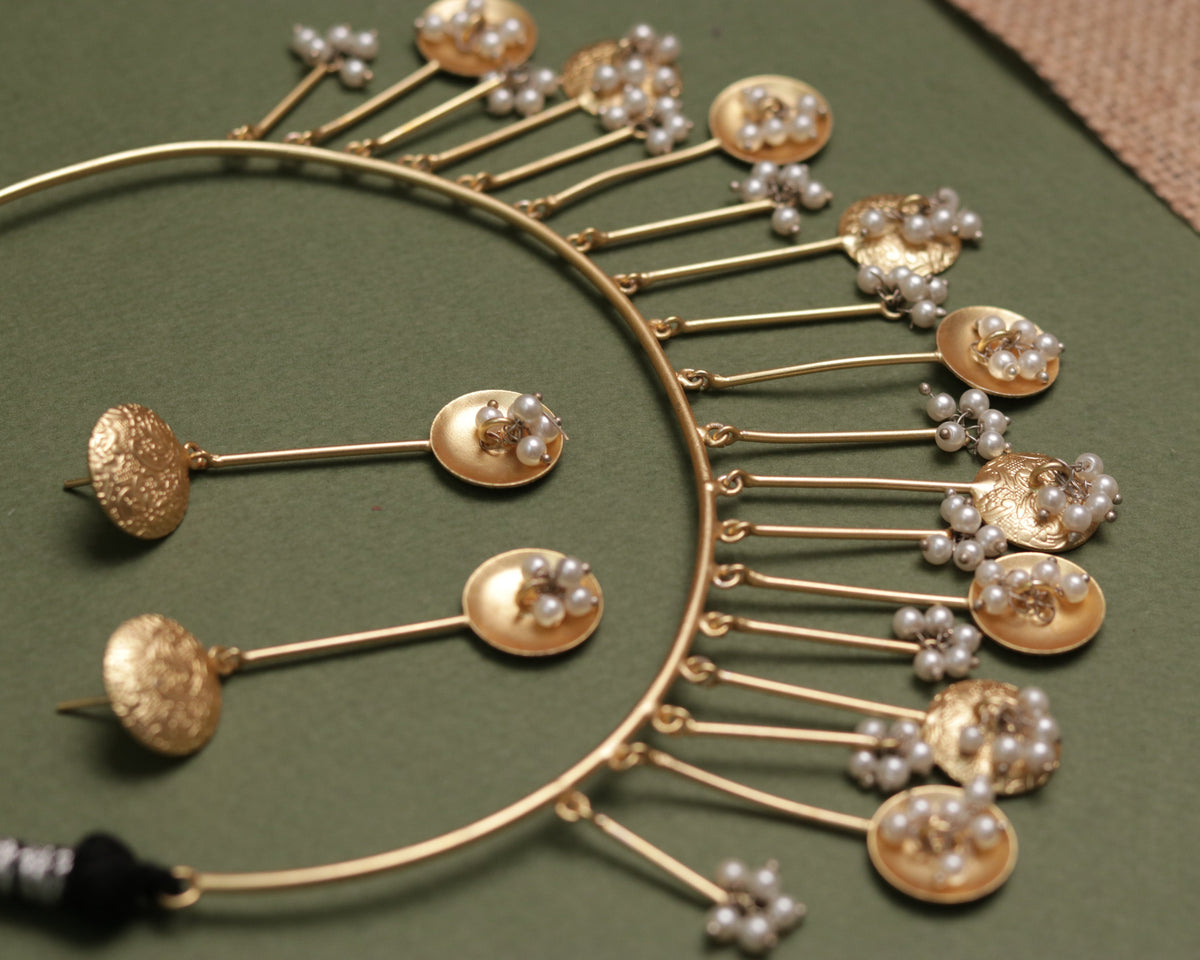 RILEY BIJOUX PREMIUM AND EXCLUSIVE HANDMADE CHOKER WITH EARRINGS CH123