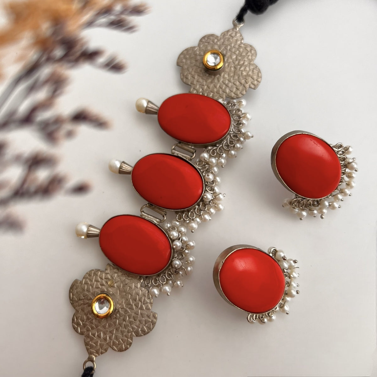 KATHIRA BIJOUX PREMIUM AND EXCLUSIVE HANDMADE CHOKER WITH EARRINGS CH60