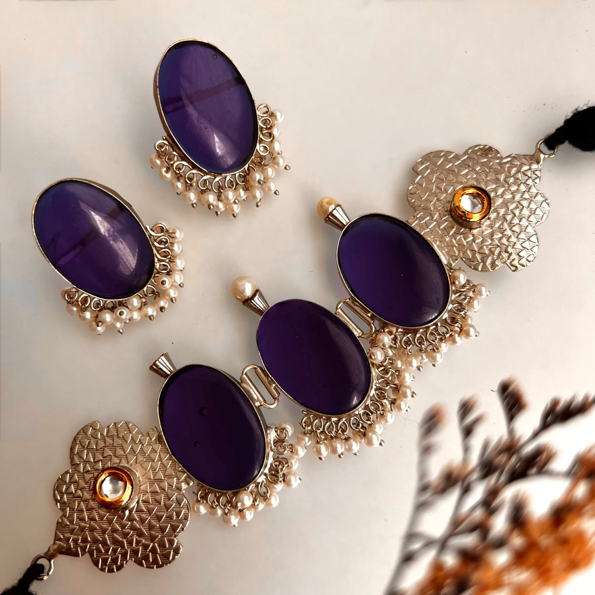 KATHIRA BIJOUX PREMIUM AND EXCLUSIVE HANDMADE CHOKER WITH EARRINGS CH60