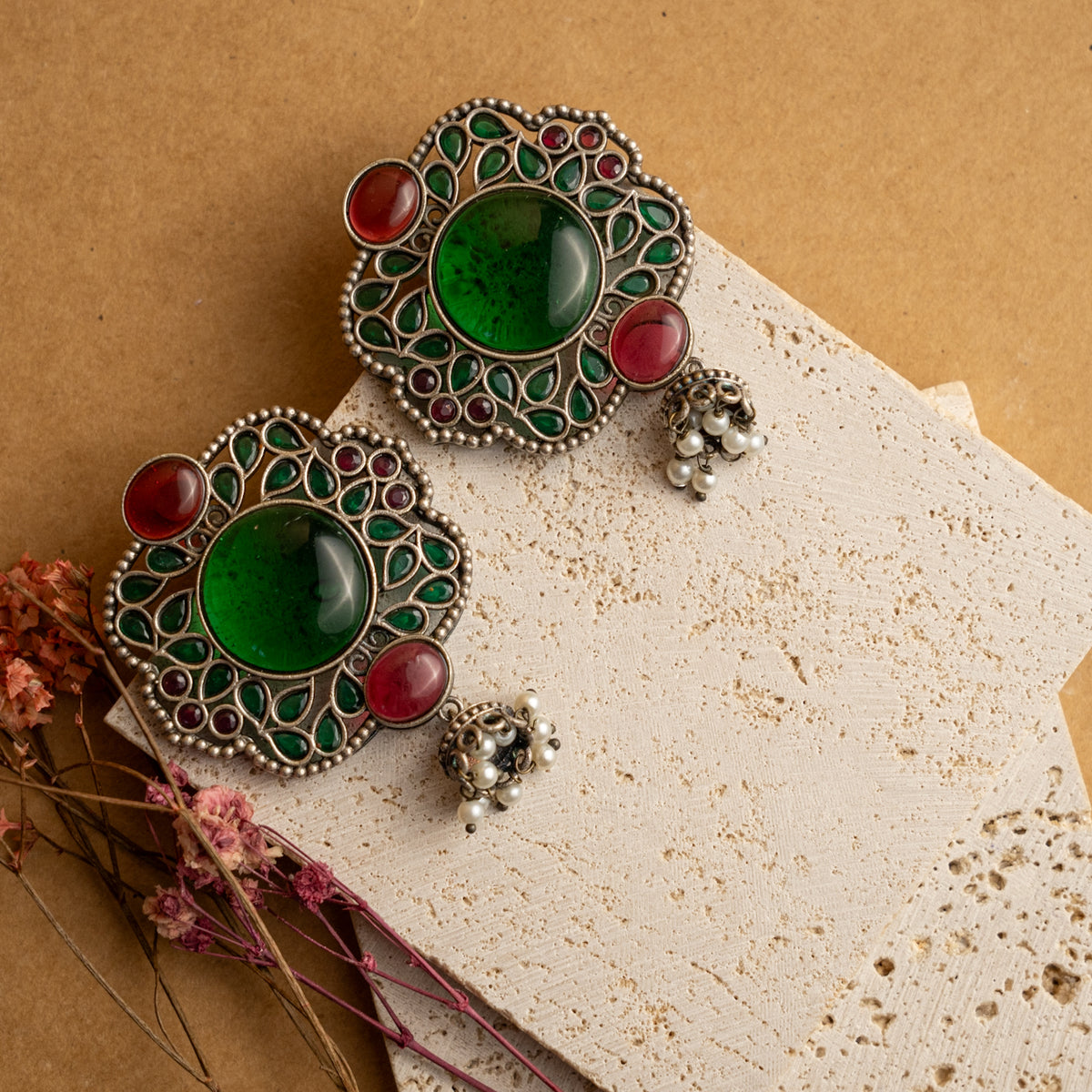 MONI SEMI HANDMADE MONALISA STONE EARRINGS/ STUDS ER682