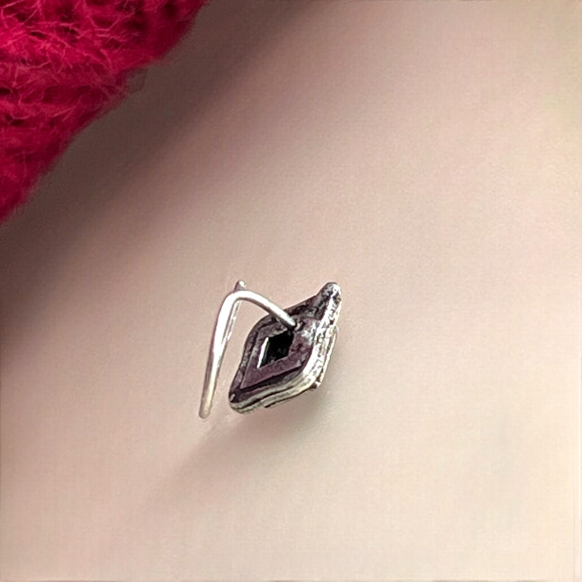 DHIHANA CLIP ON NOSE STUDS NS49