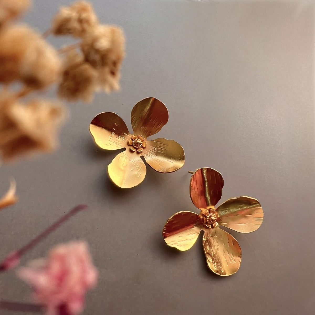 MALAR GOLD TONED HANDMADE AND HAND HAMMERED PREMIUM EARRING ER628