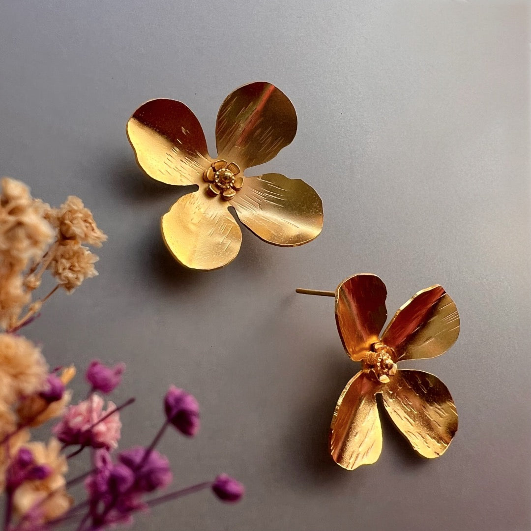 MALAR GOLD TONED HANDMADE AND HAND HAMMERED PREMIUM EARRING ER628