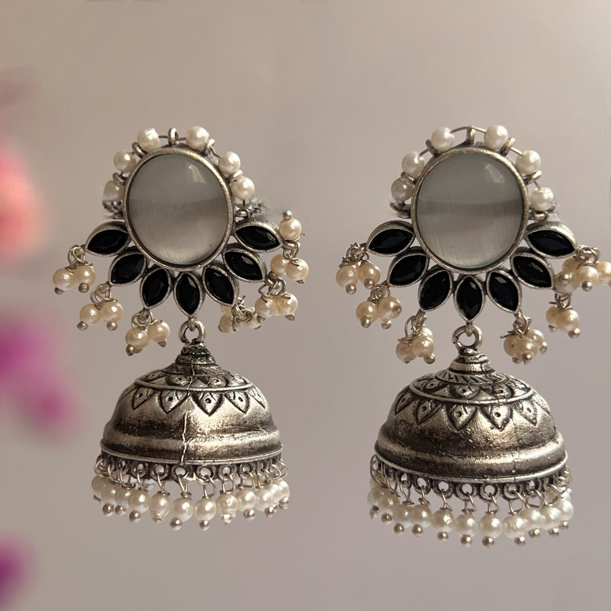 NIRU SILVER LOOK ALIKE RAW AND RUSTIC ANTIQUE EARRINGS ER640