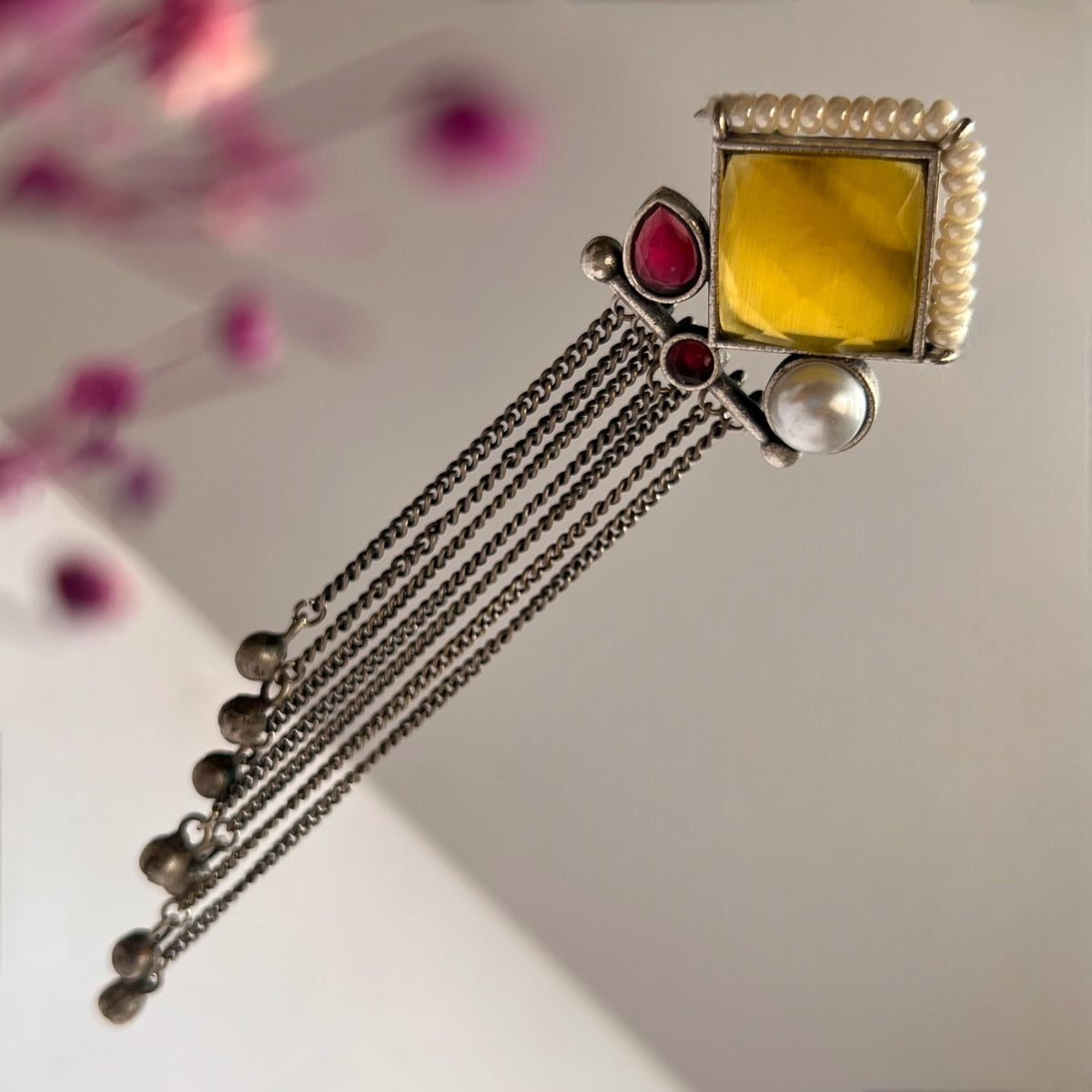 FALLA WALL SILVER LOOK ALIKE SEMI-HANDMADE EARRING ER641