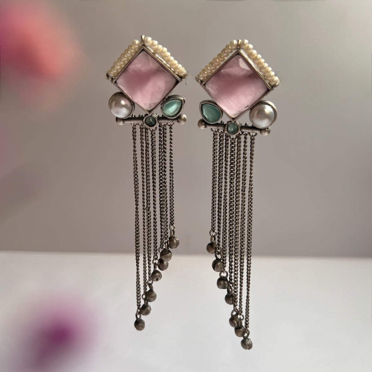 FALLA WALL SILVER LOOK ALIKE SEMI-HANDMADE EARRING ER641