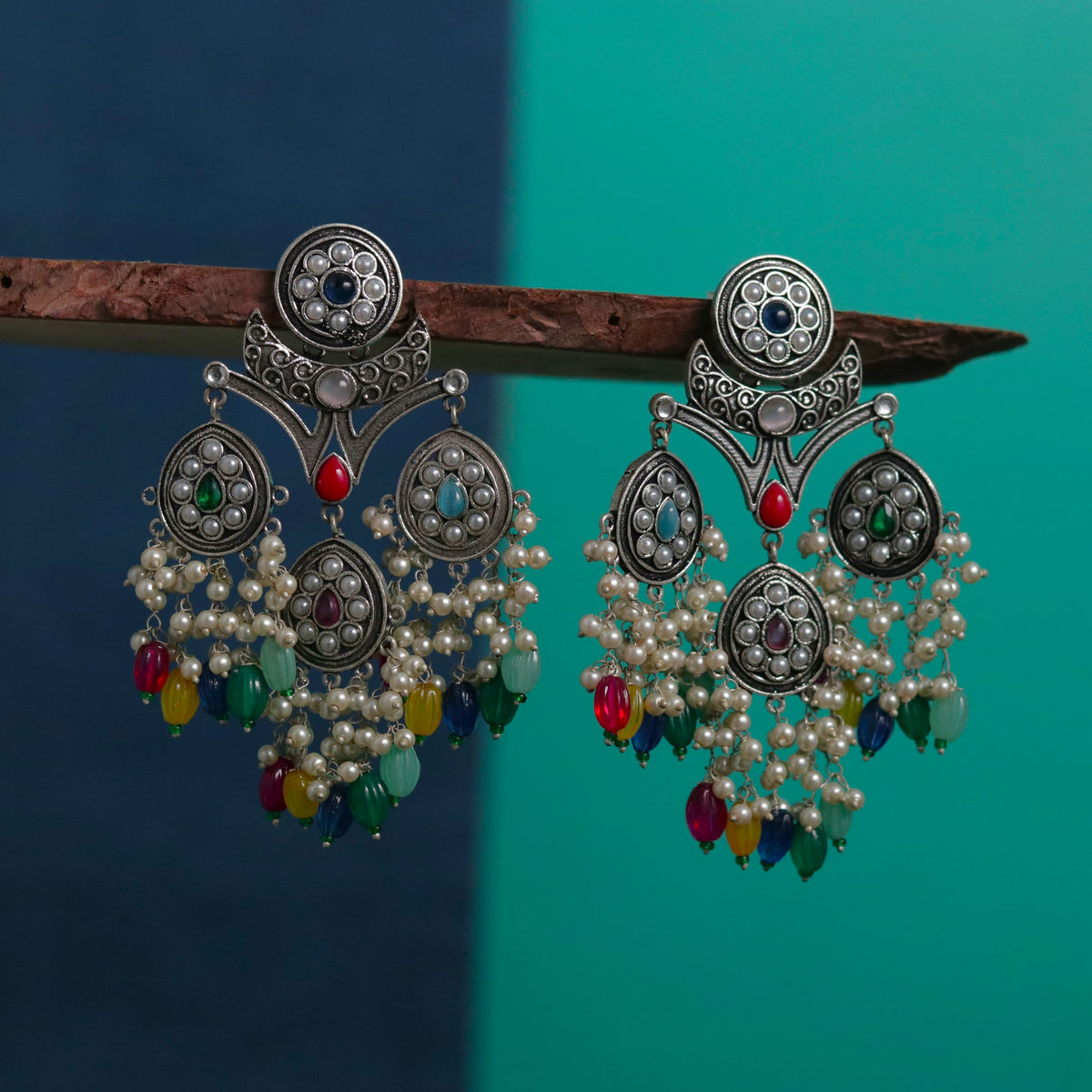 ARABELLA SEMIHANDMADE JUMBO OXIDIZED BEADED EARRING ER106