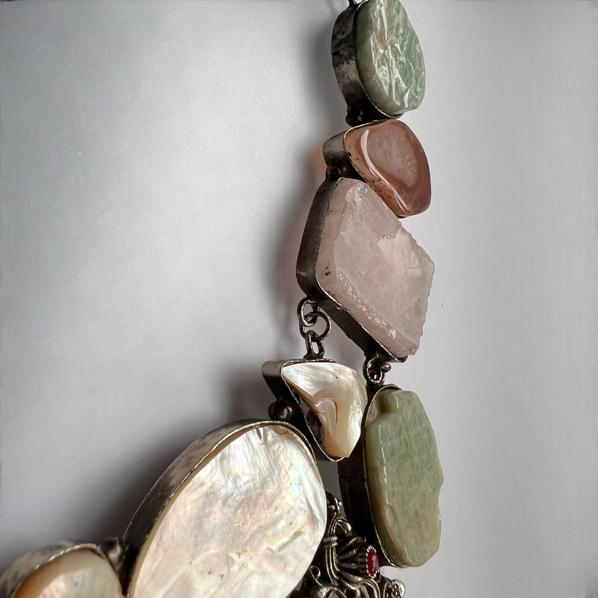 CHANCHALA RAW STONE  HANDMADE STATEMENT RAW FINISH TEMPLE NECKLACE NL01