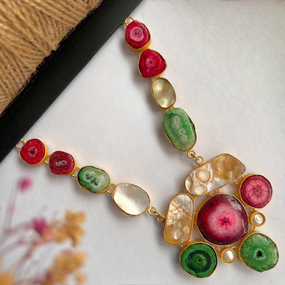 CHIC CROSSOVER DRUZY AGATE HANDMADE MULTI STONE STATEMENT RAW AND RUSTIC FINISH NECKLACE NL02