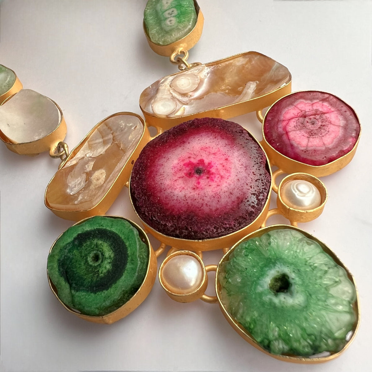 CHIC CROSSOVER DRUZY AGATE HANDMADE MULTI STONE STATEMENT RAW AND RUSTIC FINISH NECKLACE NL02