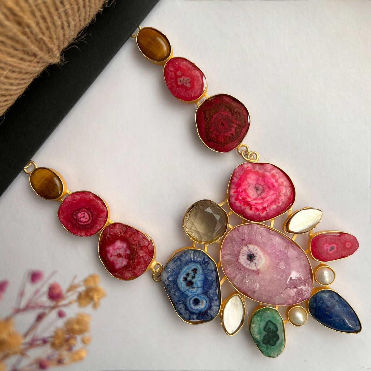 CHIC CROSSOVER DRUZY AGATE HANDMADE MULTI STONE STATEMENT RAW AND RUSTIC FINISH NECKLACE NL02