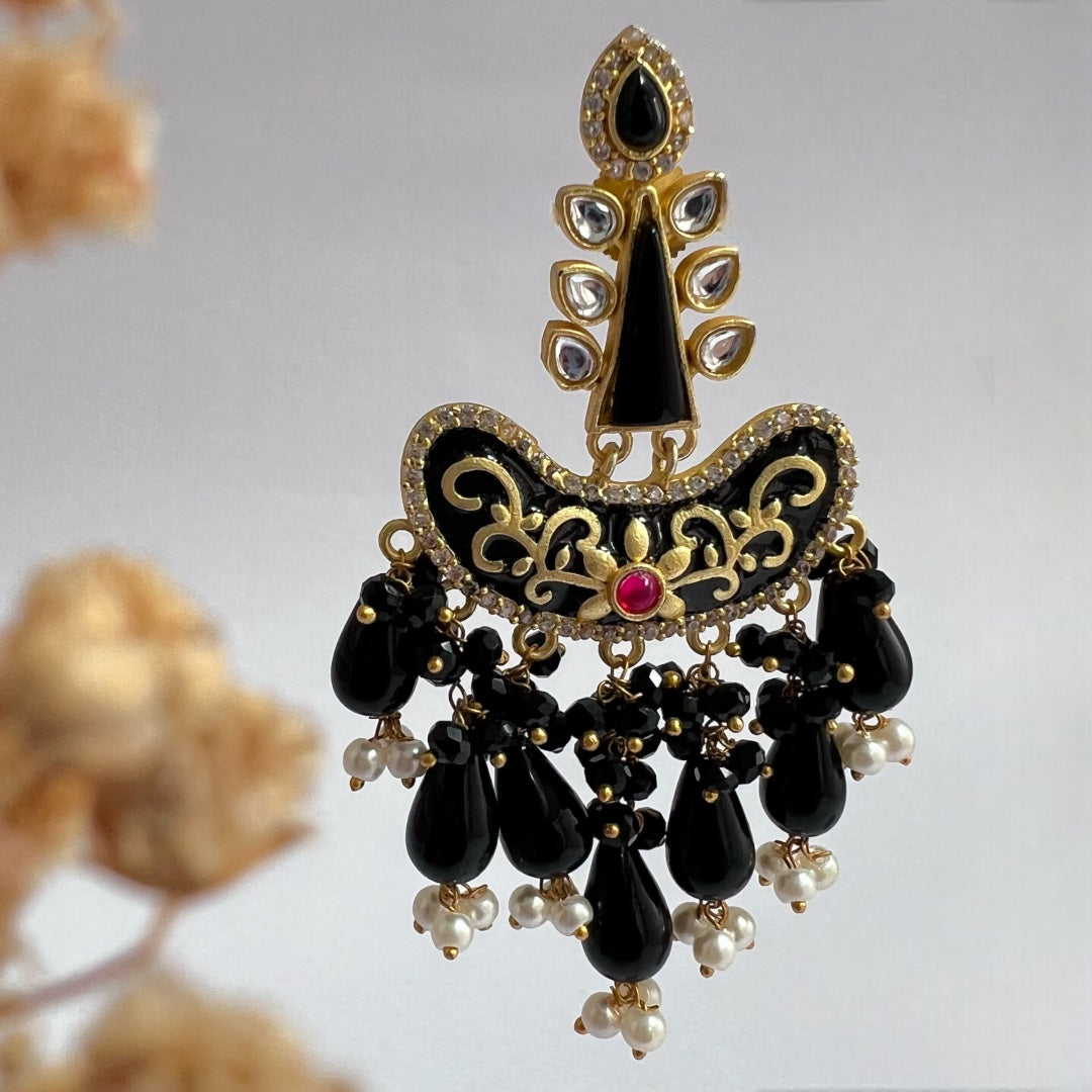 CUDDLEBUG SEMI HANDMADE MONOLISA GOLD-TONED EARRING-ER157