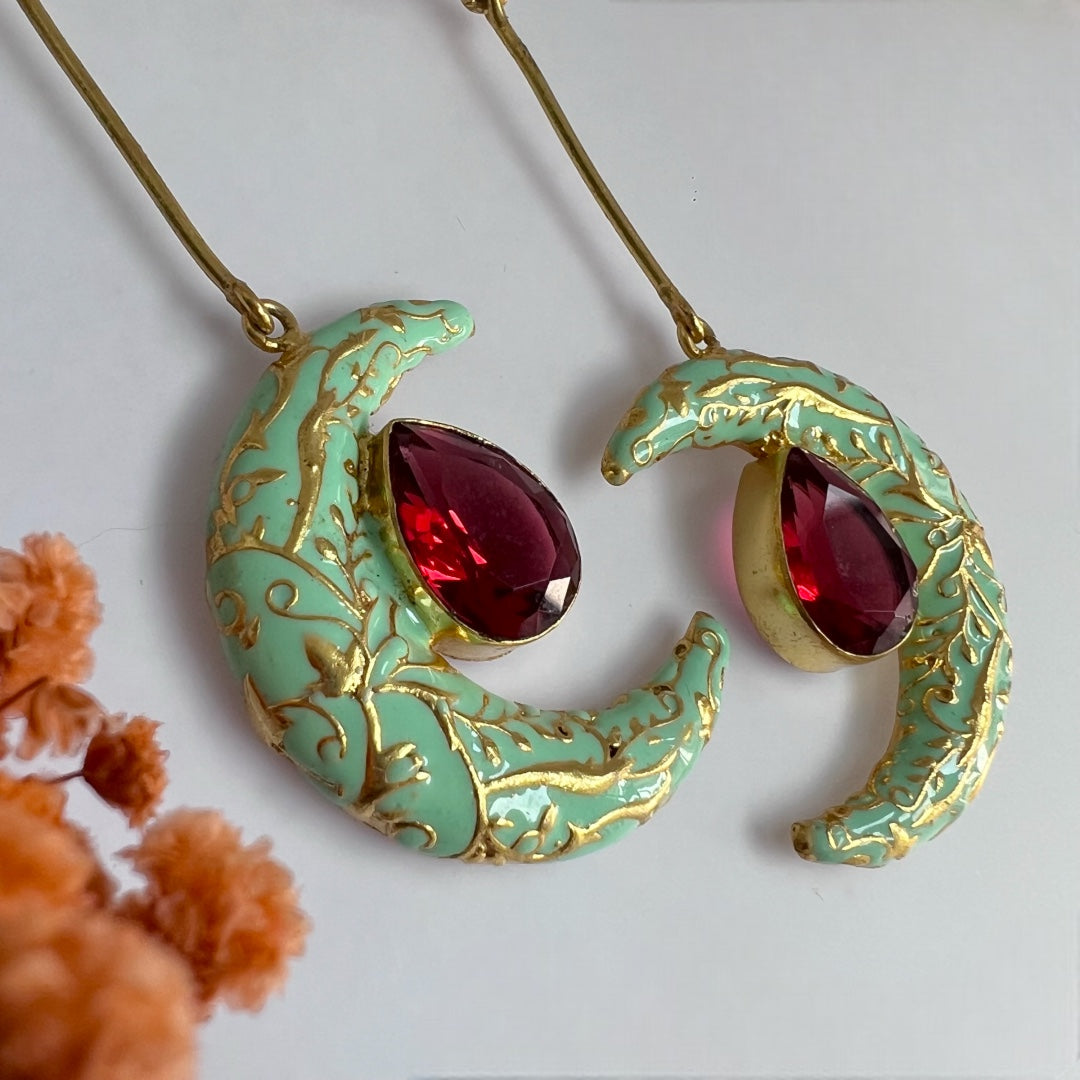 COOKIE MOON SEMI HANDMADE MONOLISA GOLD-TONED EARRING-ER154