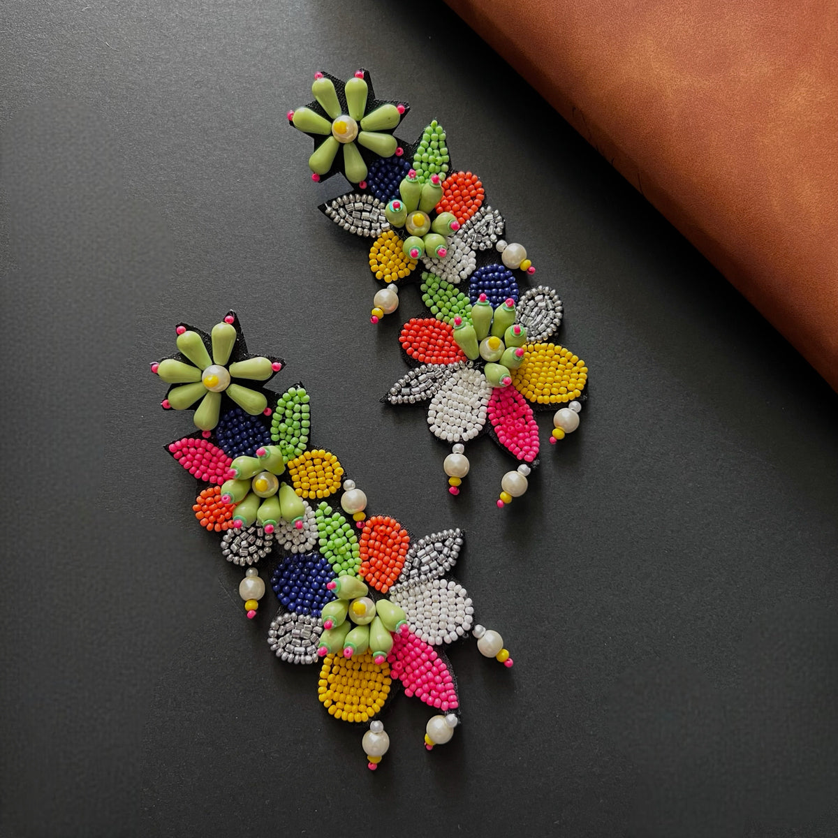 MIA FABRIC AND BEADS HANDMADE  EARRINGS/DANGLER ER537