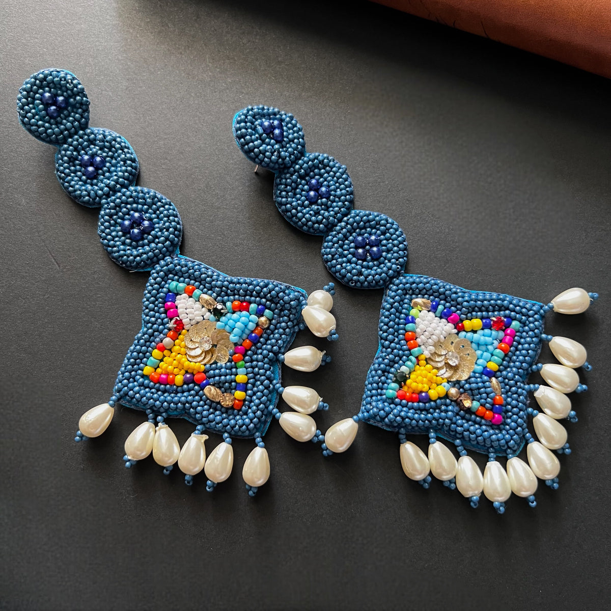 YEIK FABRIC AND BEADS HANDMADE  EARRINGS/DANGLER ER539