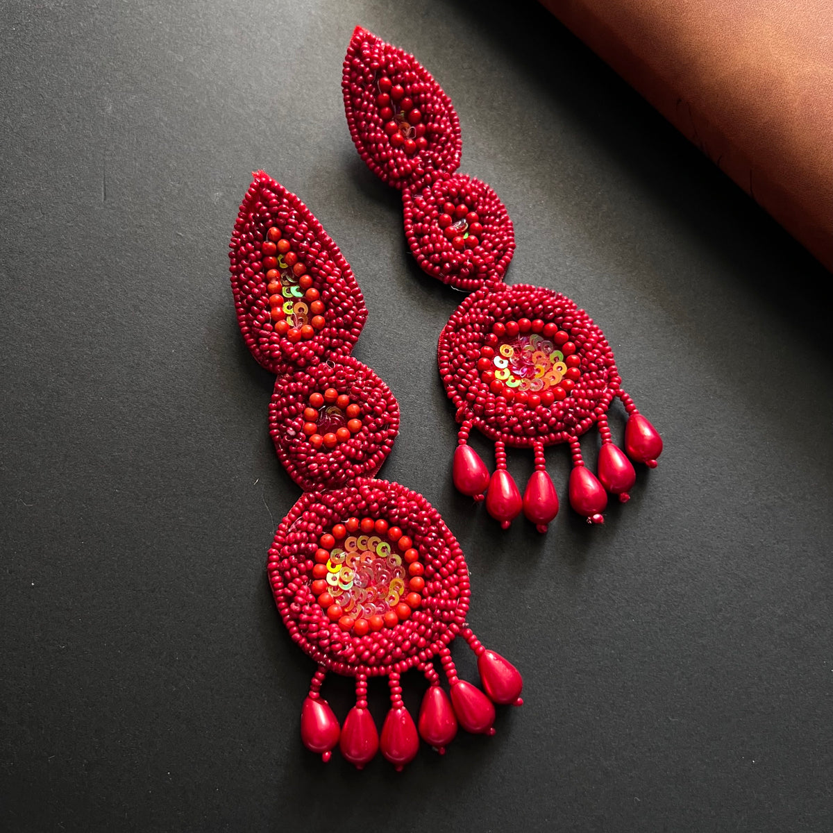 TESA FABRIC AND BEADS HANDMADE  EARRINGS/DANGLER ER540