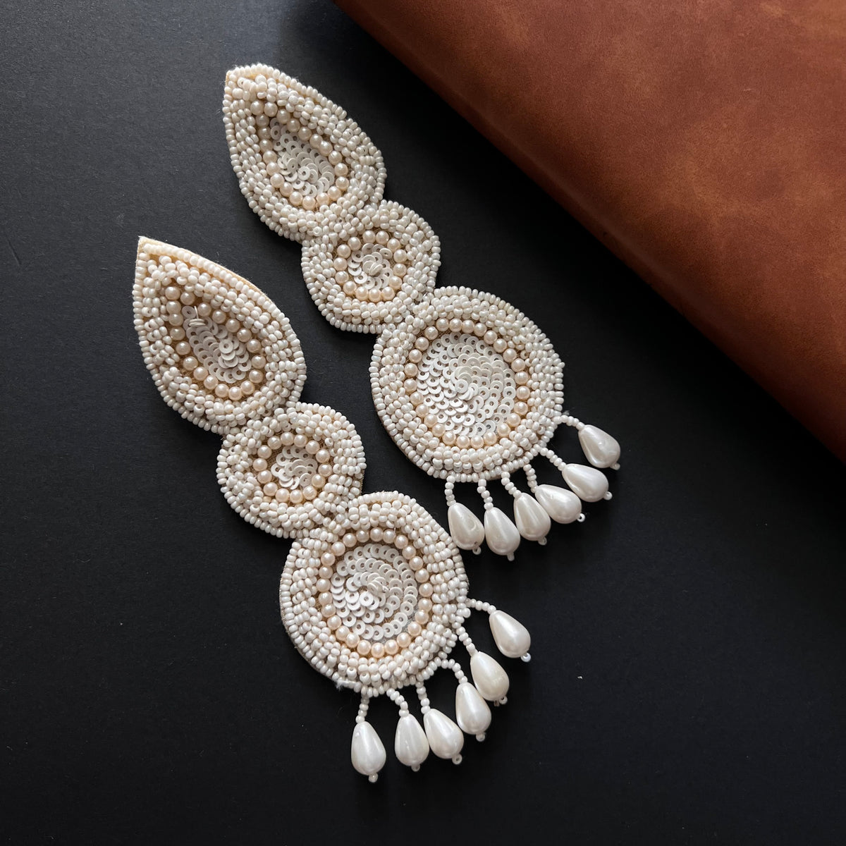 TESA FABRIC AND BEADS HANDMADE  EARRINGS/DANGLER ER540