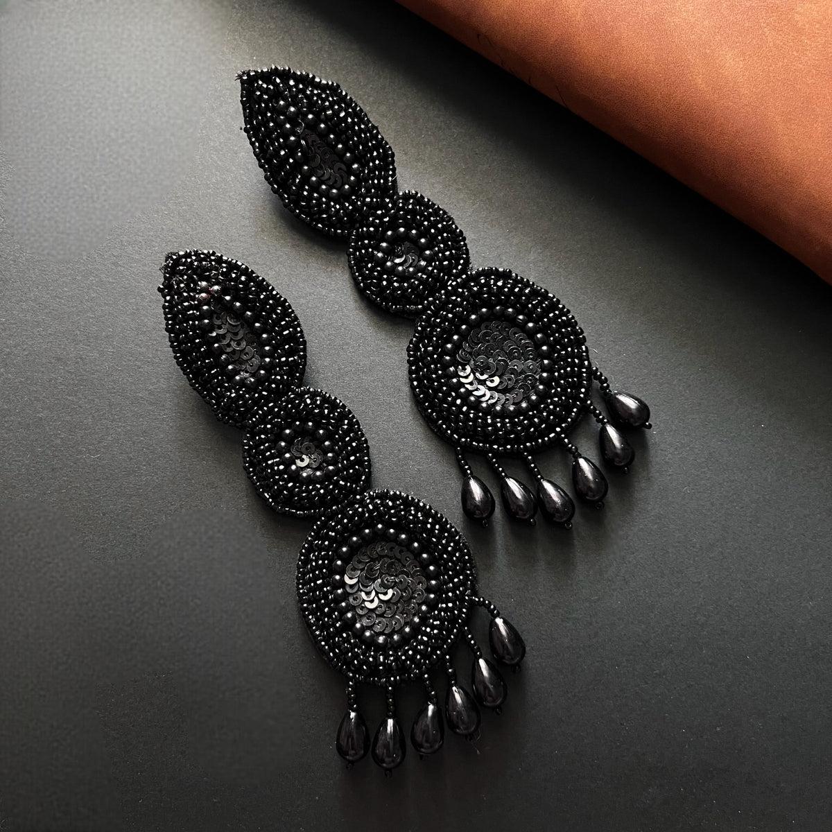 TESA FABRIC AND BEADS HANDMADE  EARRINGS/DANGLER ER540