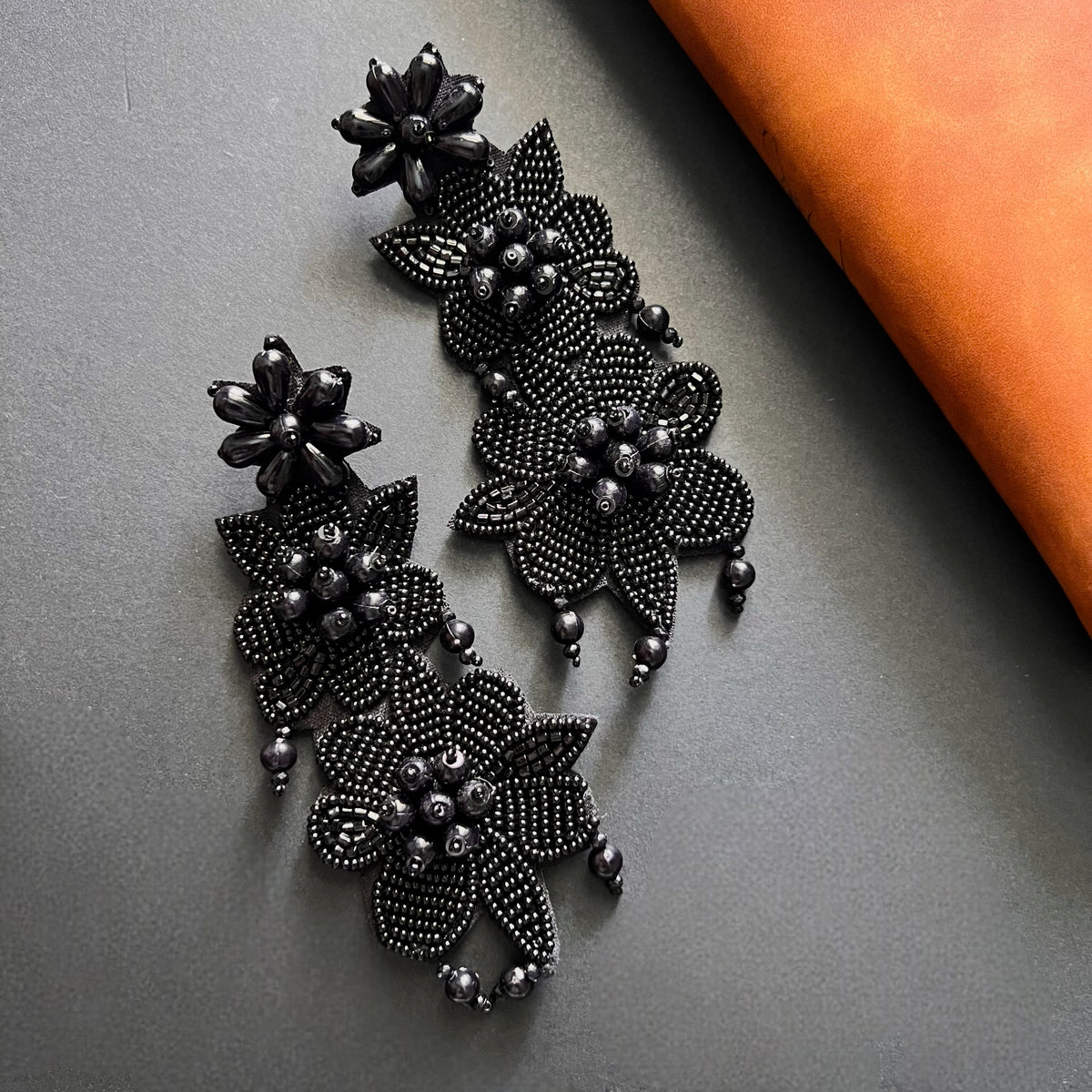 MIA FABRIC AND BEADS HANDMADE  EARRINGS/DANGLER ER537