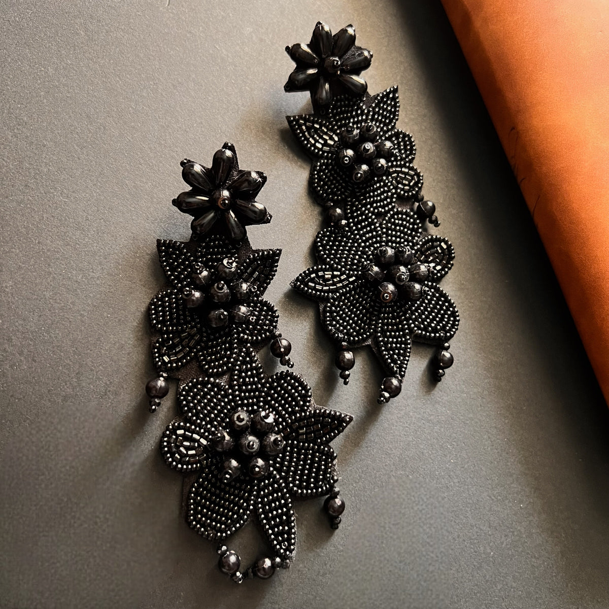 MIA FABRIC AND BEADS HANDMADE  EARRINGS/DANGLER ER537