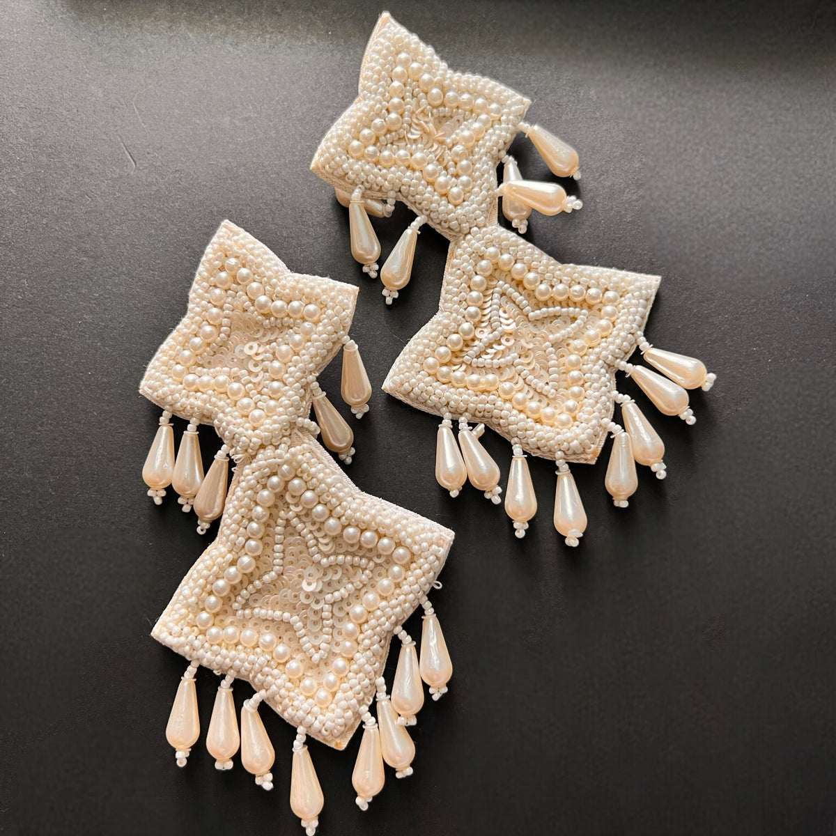 HANA FABRIC AND BEADS HANDMADE  EARRINGS/DANGLER ER541