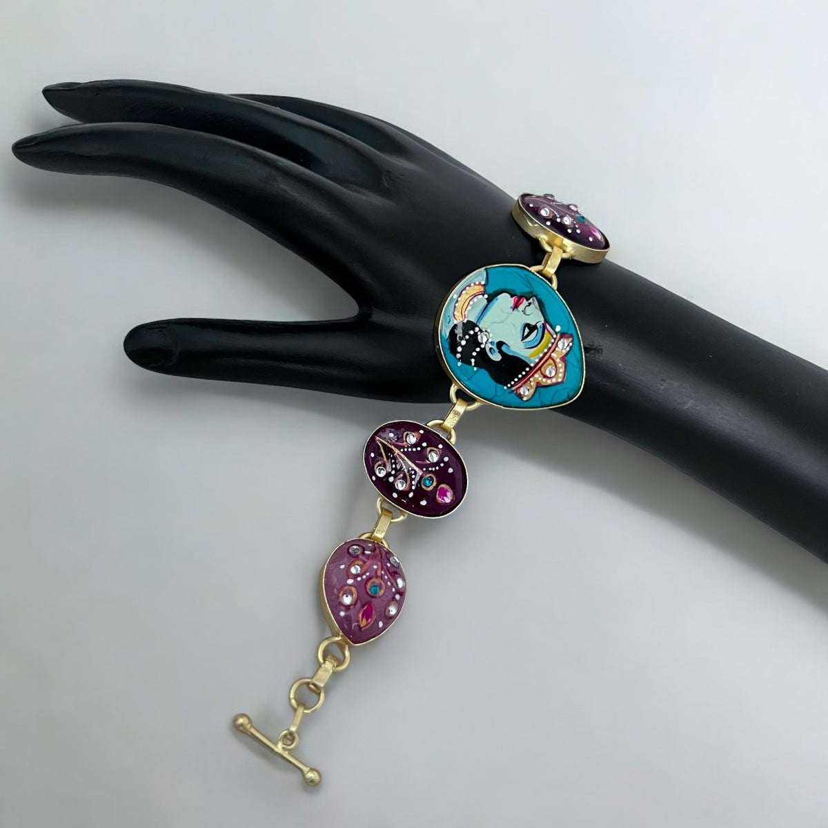 CHOZHA HAND PAINTED AND HAMMERED AND HANDMADE GOLD TONED CLASSIC STONE BRACELETS BR67