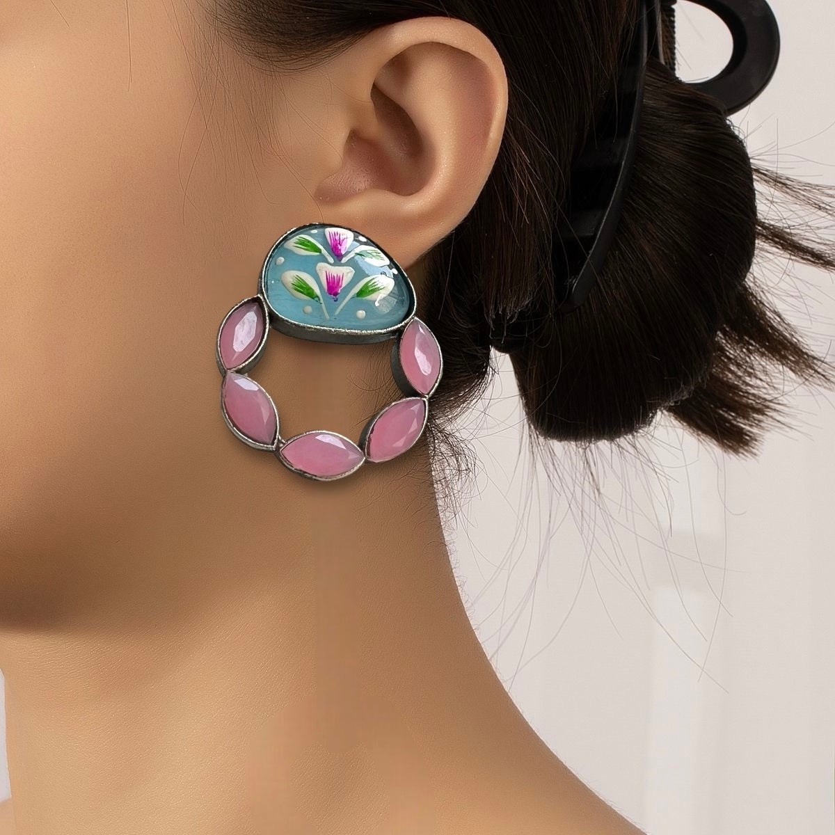 SHIVANI SILVER LOOK ALIKE HANDPAINTED STUD WITH STONES ER579