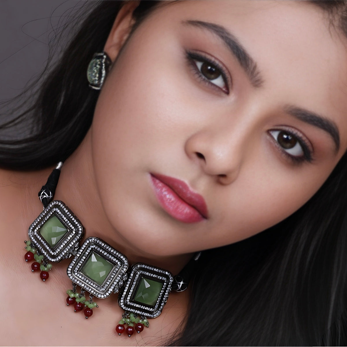 RIMIKA BIJOUX PREMIUM SEMI HANDMADE CHOKER WITH EARRINGS CH89