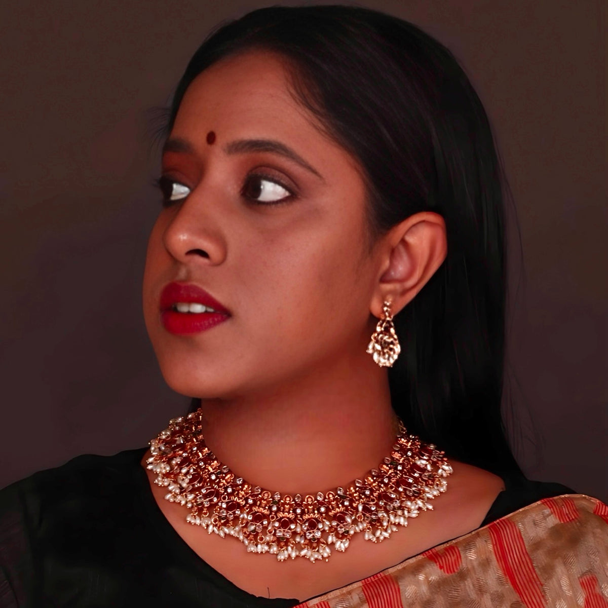 VARAHIGOLD TONED ANTIQUE FINISH TEMPLE NECKLACE WITH EARRINGS NL178