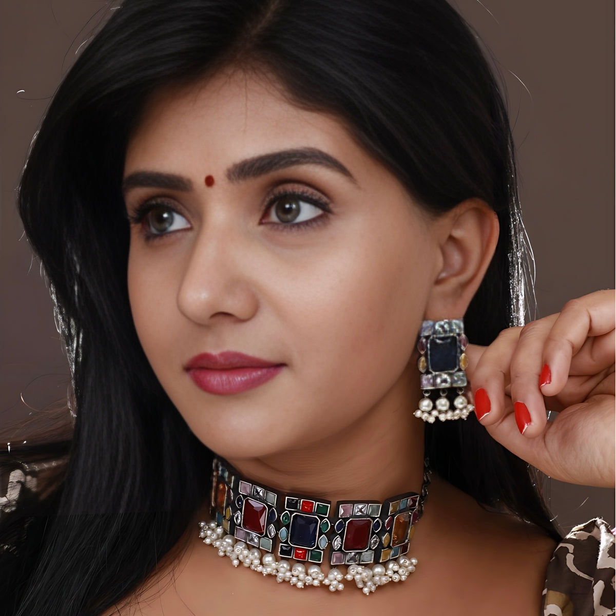 ZOE RAW AND RUSTIC ANTIQUE SEMI HANDMADE CHOKER WITH EARRINGS CH117