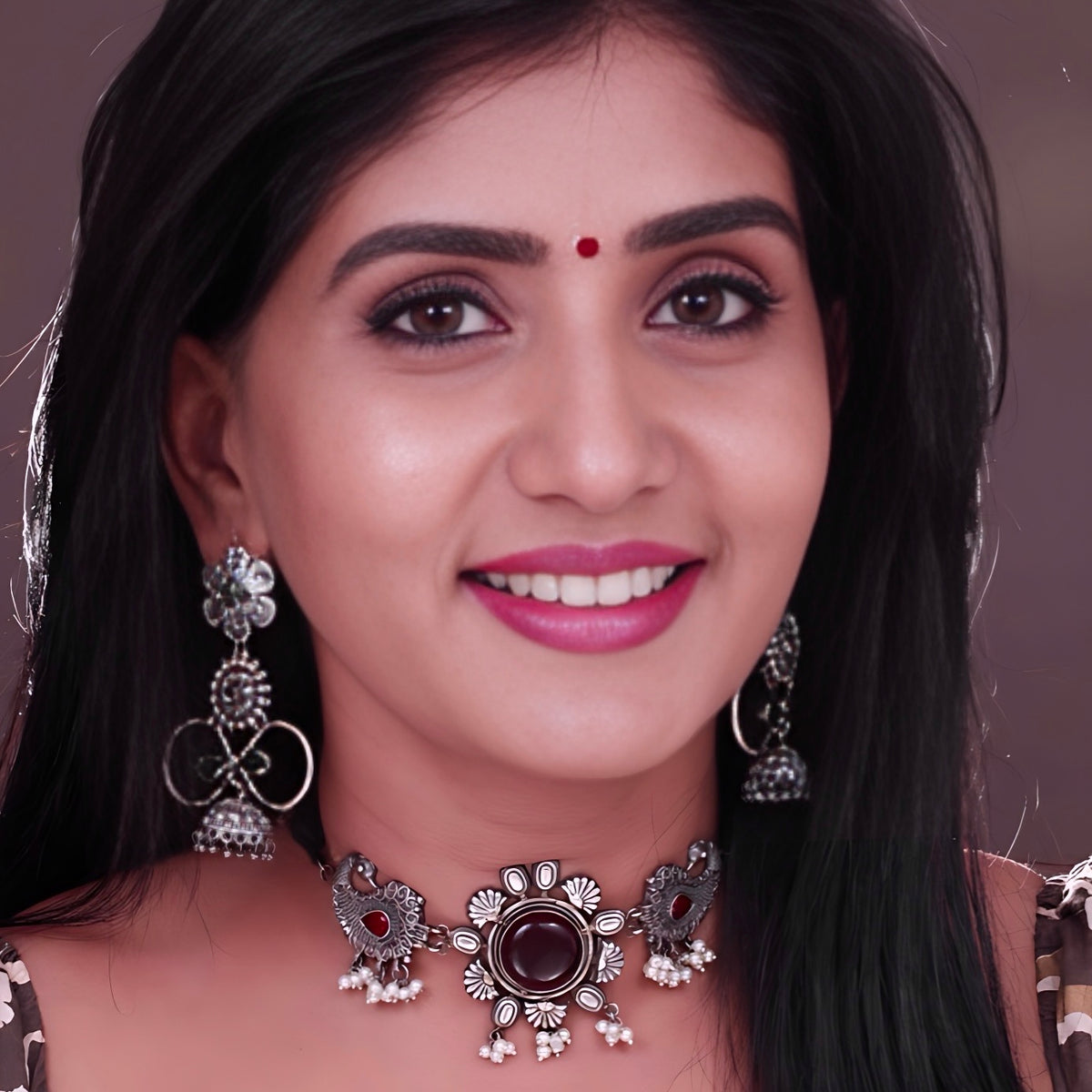 RITHIKA SEMI HANDMADE SILVER LOOK ALIKE CHOKER WITH EARRINGS CH52