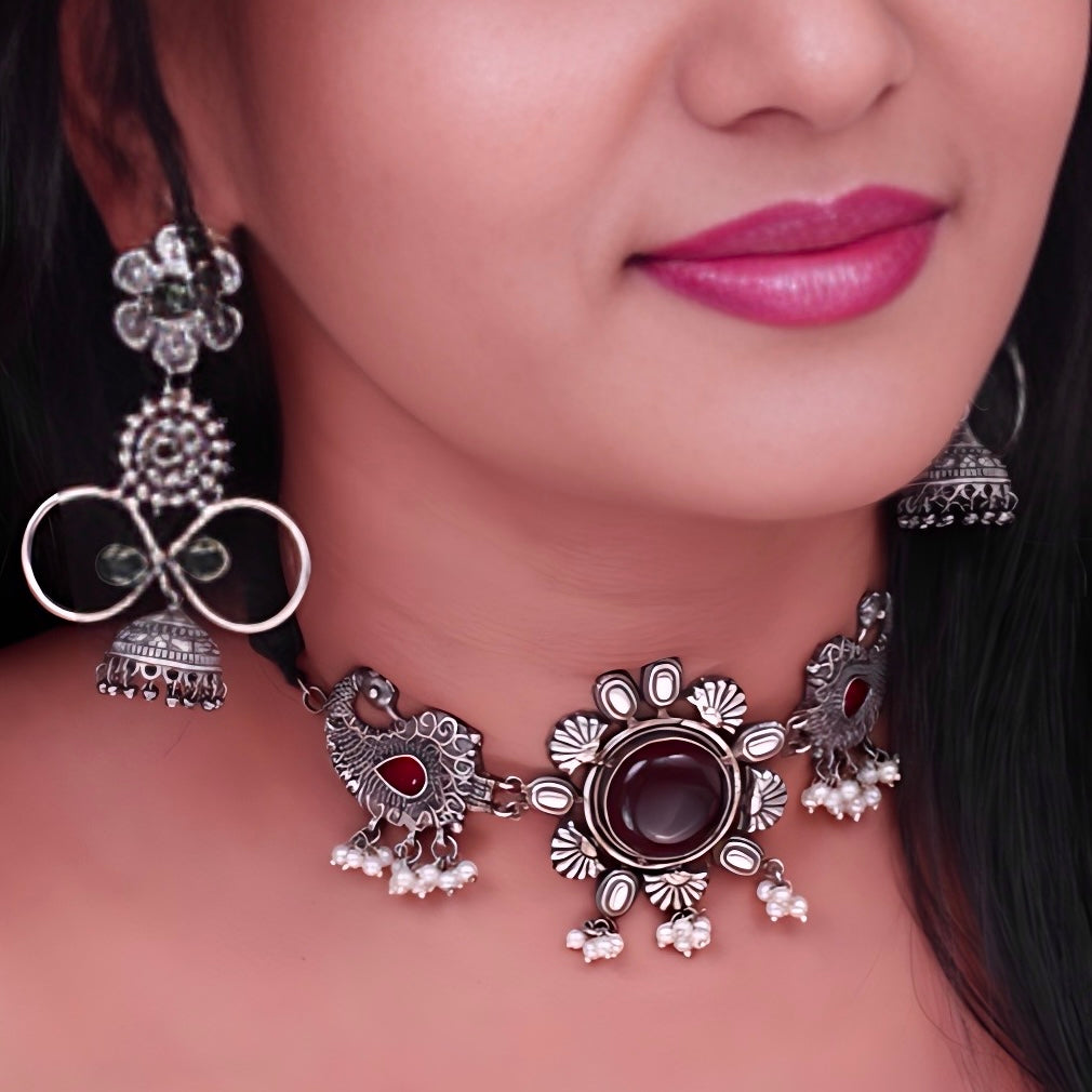RITHIKA SEMI HANDMADE SILVER LOOK ALIKE CHOKER WITH EARRINGS CH52