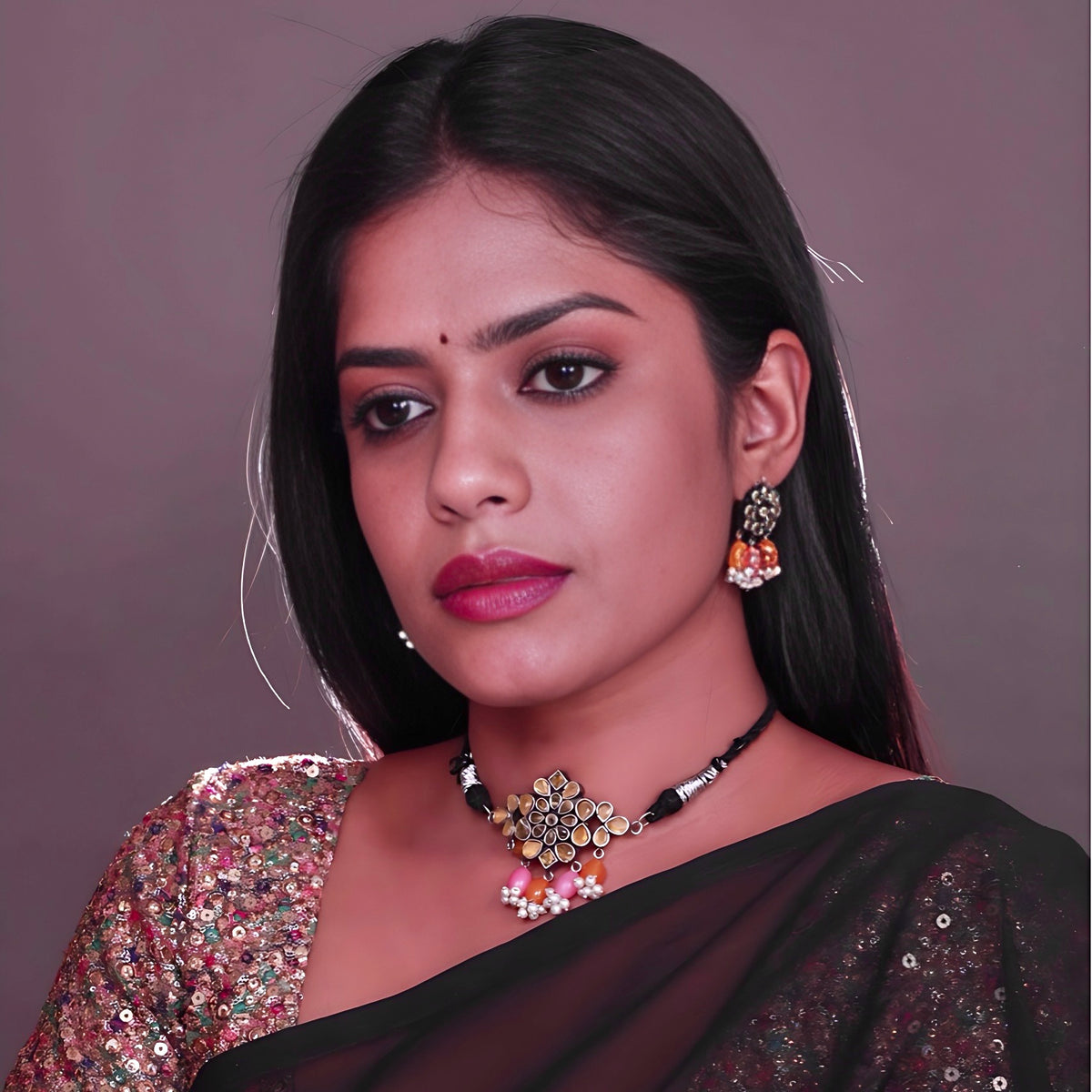 LAYLA BIJOUX PREMIUM AND EXCLUSIVE SEMI HANDMADE CHOKER WITH EARRINGS CH112