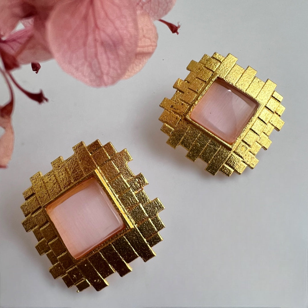 BOXED BRILLIANCE SEMI HANDMADE MONALISA STUDS ER167