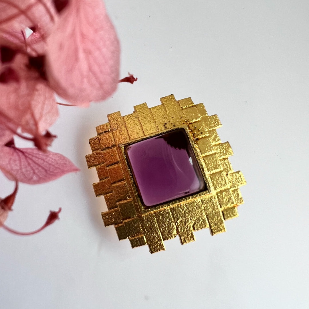 BOXED BRILLIANCE SEMI HANDMADE MONALISA STUDS ER167