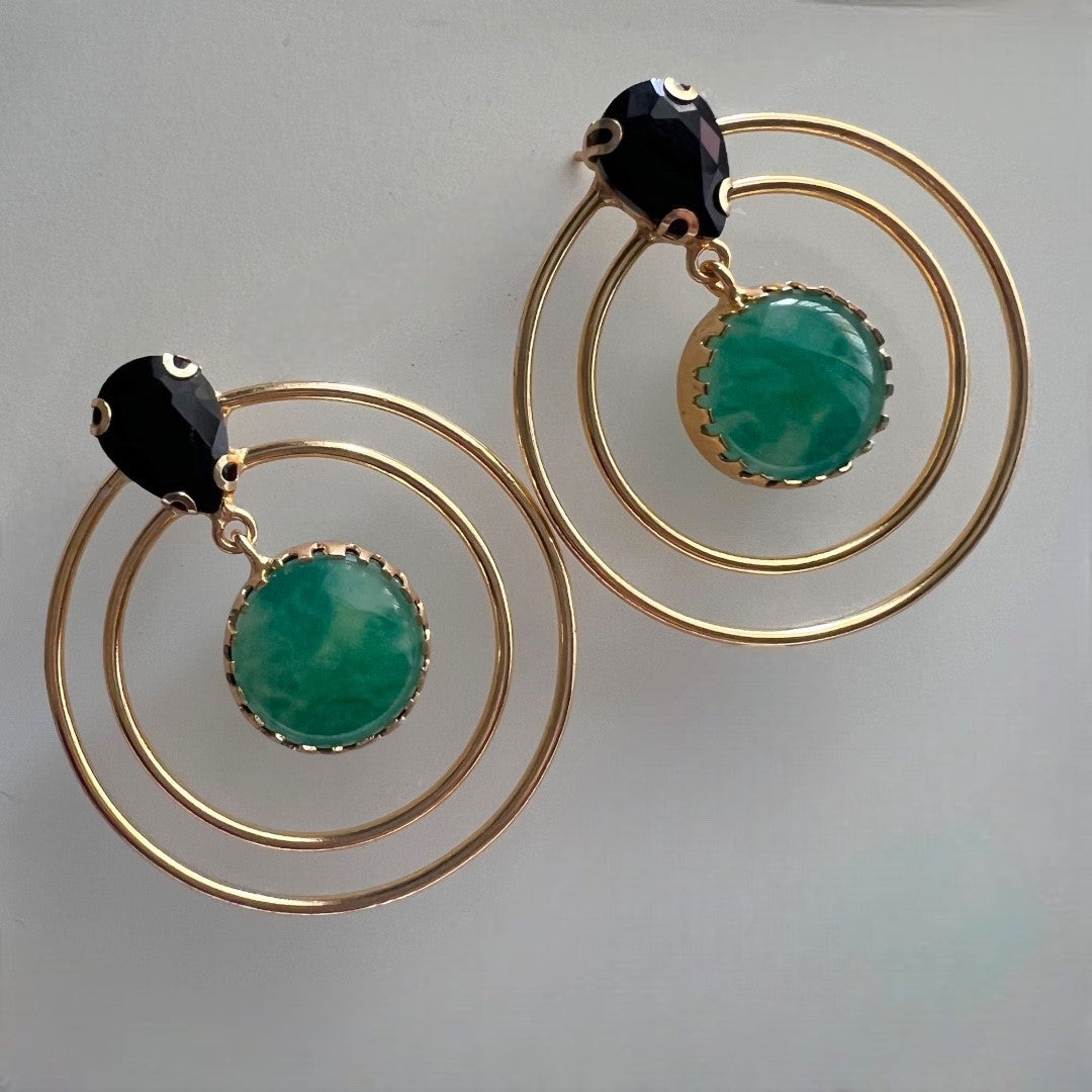 STONE HUGGER  HANDMADE NATURAL STONE WITH  EARRINGS ER238