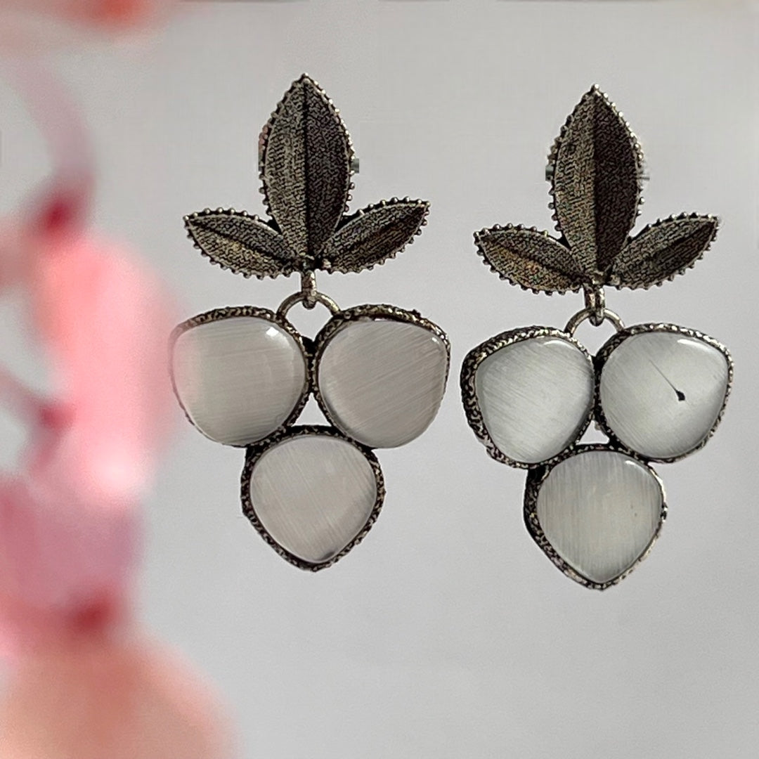 3 EYED SEMI HEMISPHERE SEMI HANDMADE OXIDIZED EARRING ER207