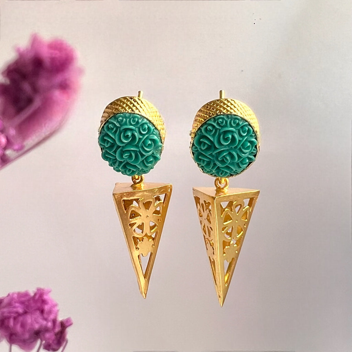 DALIA ROSE GOLD TONED FAUX RESIN EARRING ER170