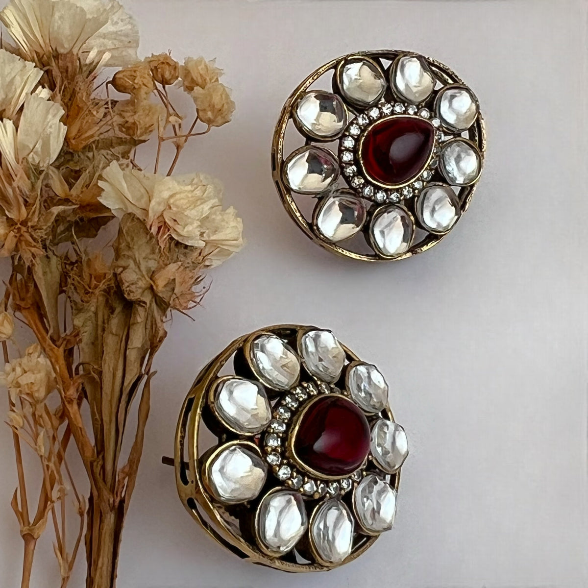 YASODHA GOLD-TONED KUNDAN MONALISA PREMIUM STUDS WITH AD STONES ER566