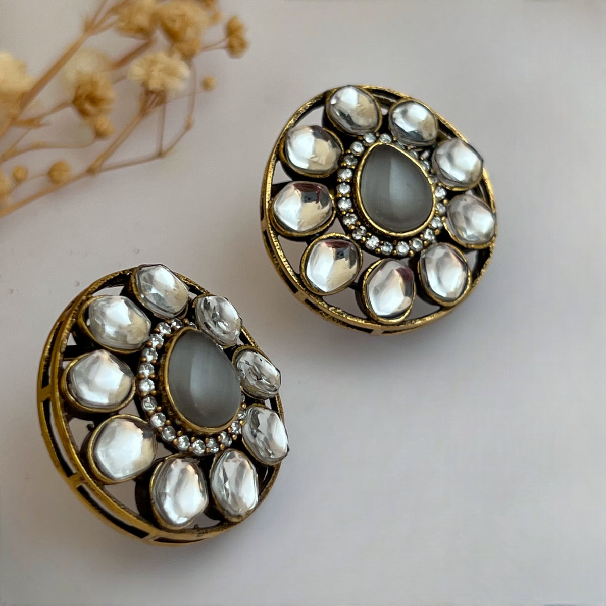 YASODHA GOLD-TONED KUNDAN MONALISA PREMIUM STUDS WITH AD STONES ER566