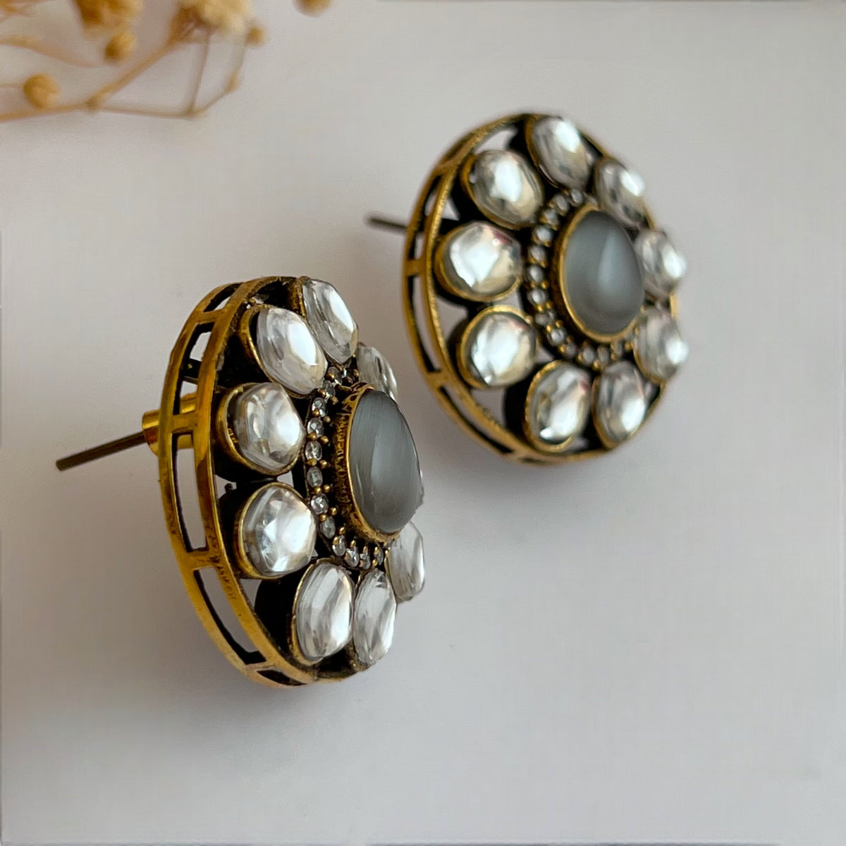 YASODHA GOLD-TONED KUNDAN MONALISA PREMIUM STUDS WITH AD STONES ER566