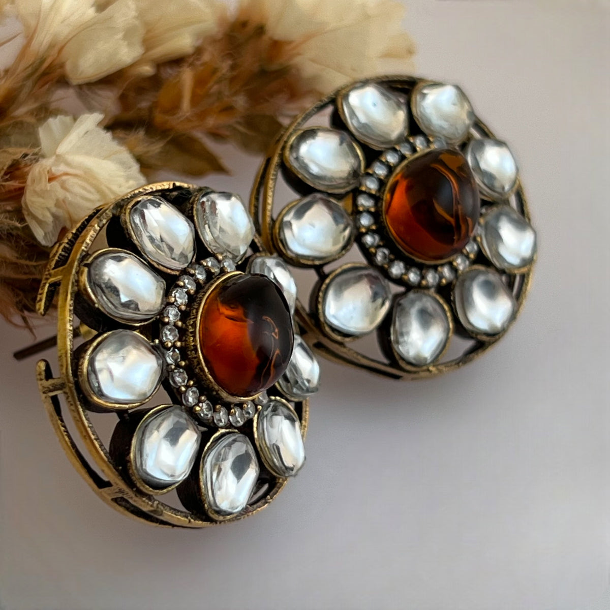 YASODHA GOLD-TONED KUNDAN MONALISA PREMIUM STUDS WITH AD STONES ER566